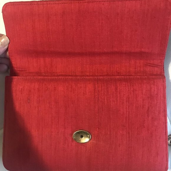 Red Dupioni Silk Vintage Evening Clutch, India - Picture 3 of 6